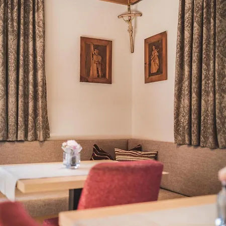 Haus Kristall Guest house