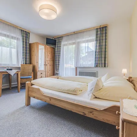 Haus Kristall Guest house